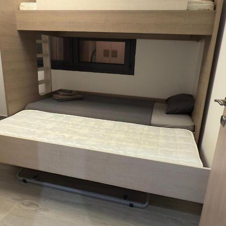 Lux Apartment Nea Kallikratia Nea Kallikrateia Bagian luar foto