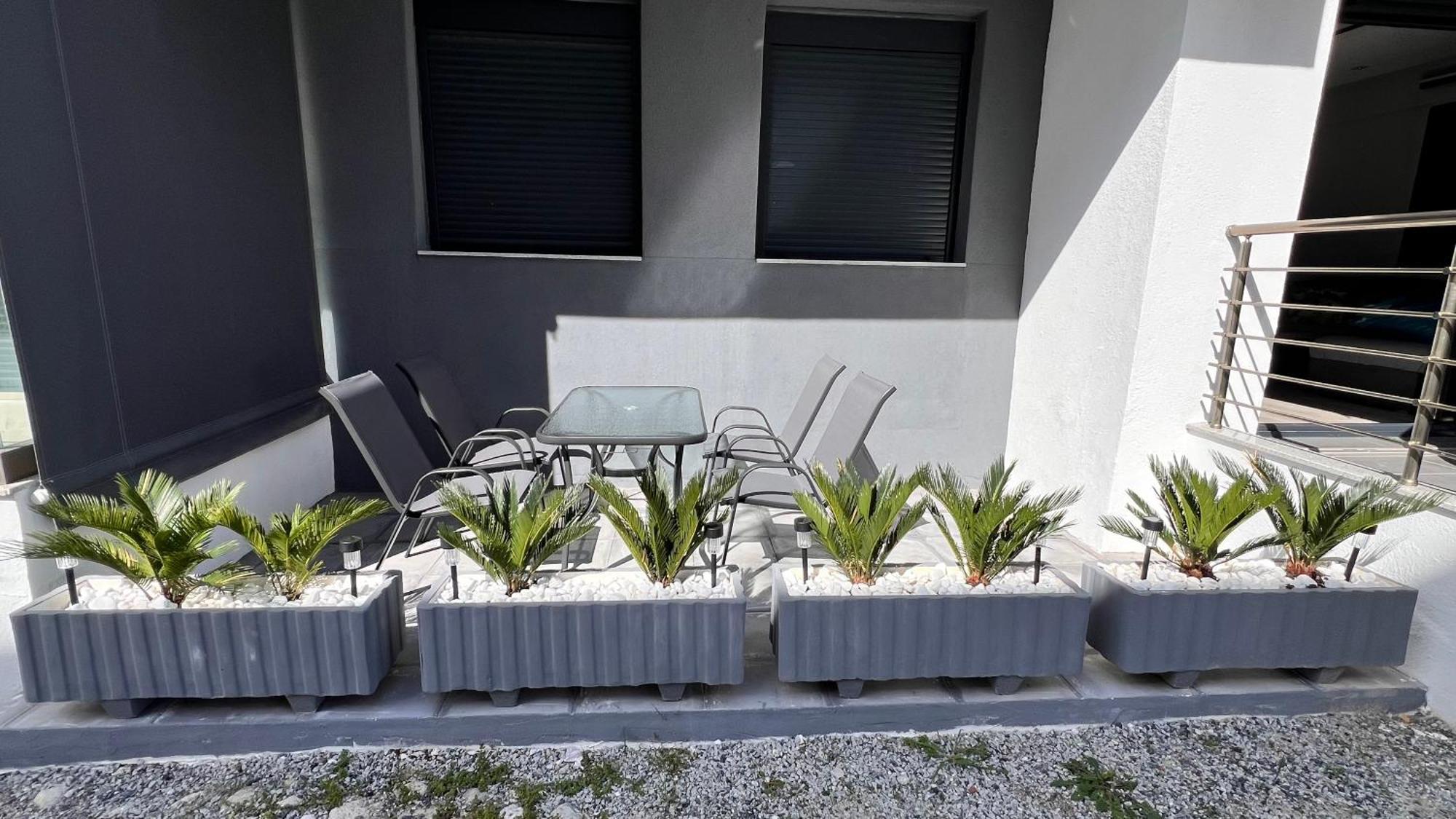 Lux Apartment Nea Kallikratia Nea Kallikrateia Bagian luar foto